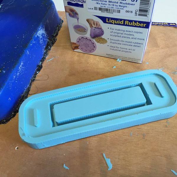 mold demolded