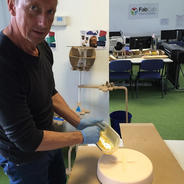 Mixing epoxy
