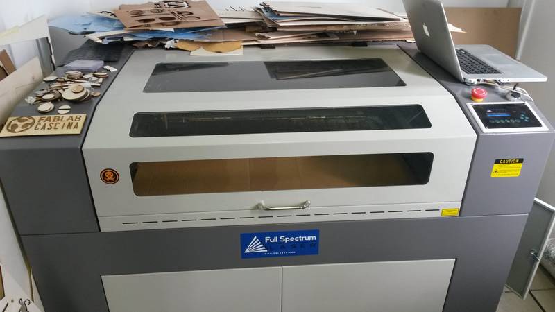 laser cutting machine