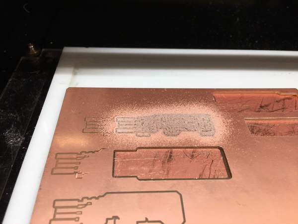 Milled circuit with dust