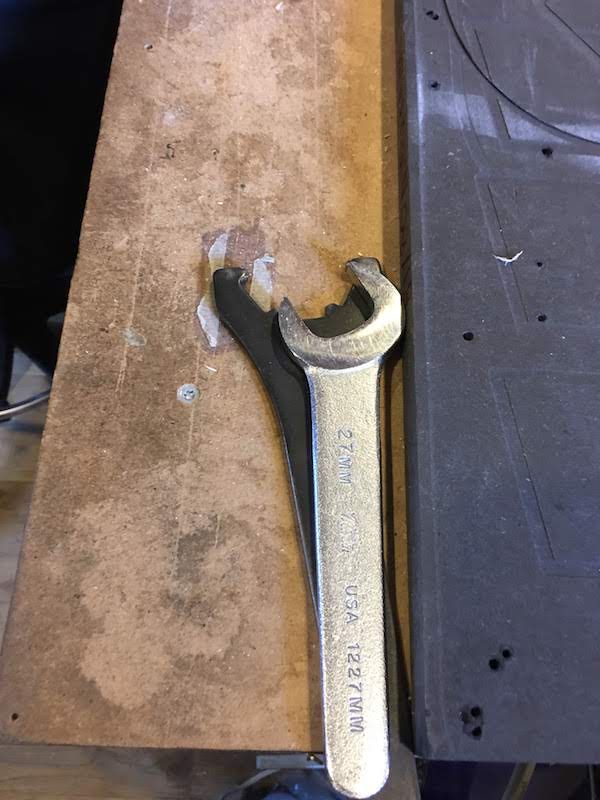 Tools for replacing mill