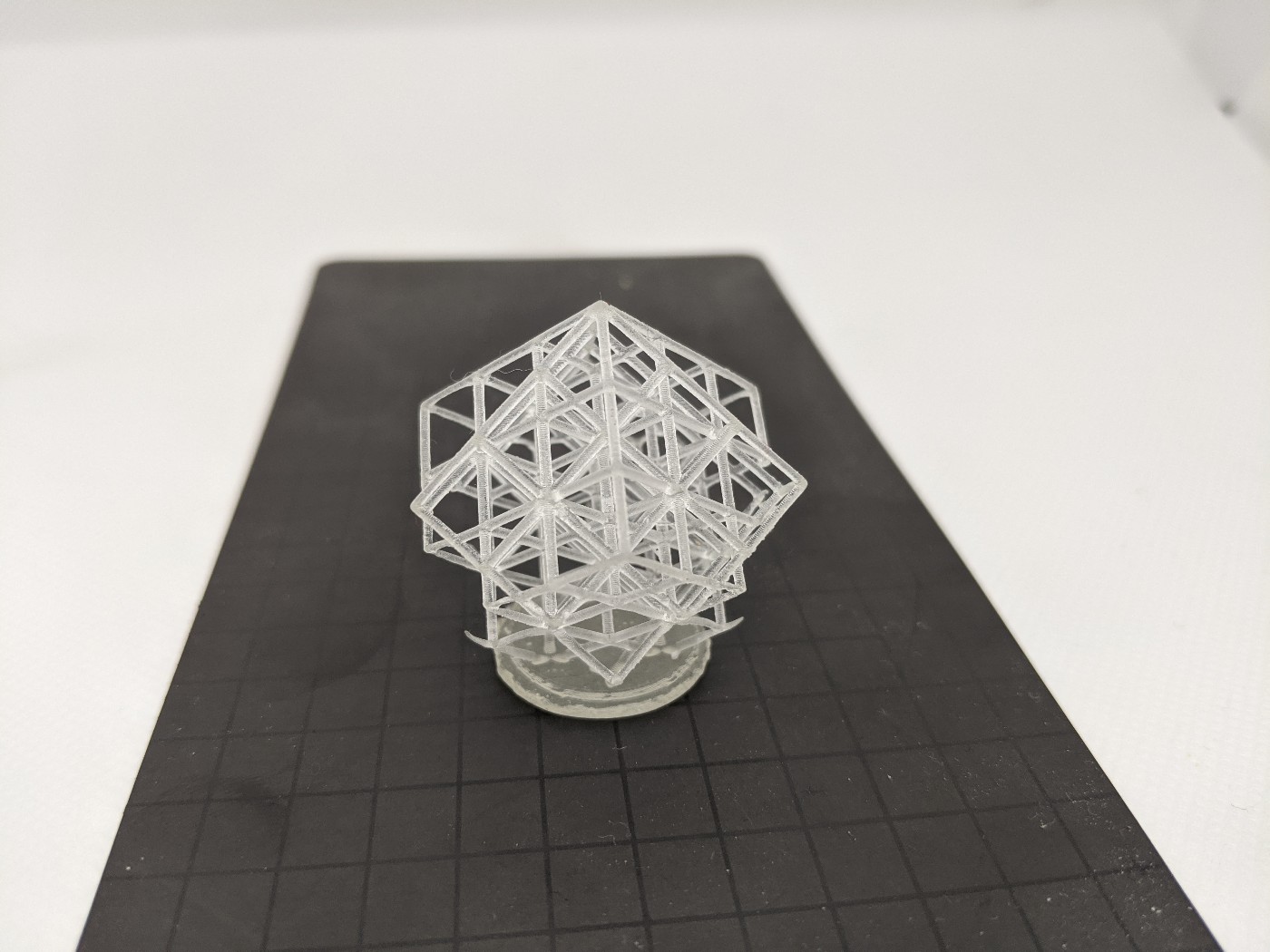 Picture of the cleaned resin spun lattice cube
