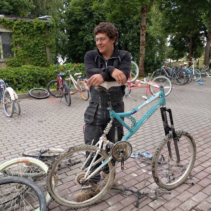 Art Invastion Lithuania, teaching teens in Lithuania to repair and customize bicycles recycled from Burning Man.