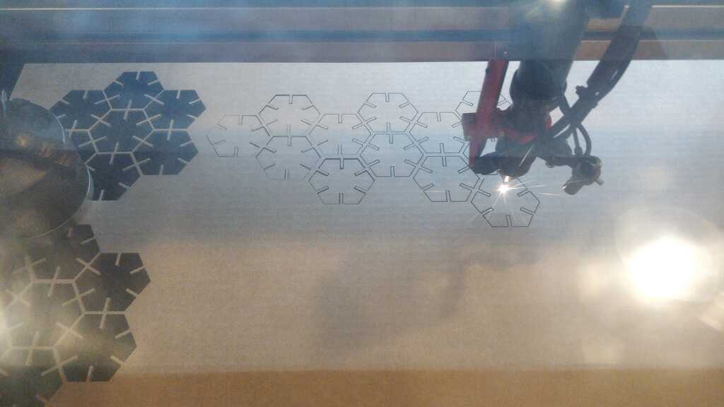 Laser hexagon cutting