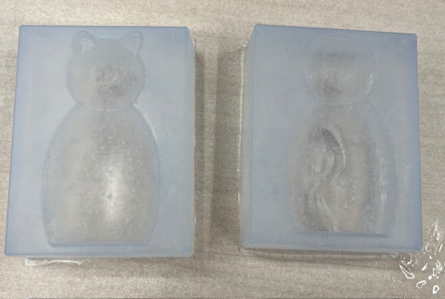 Silicone mold of cat