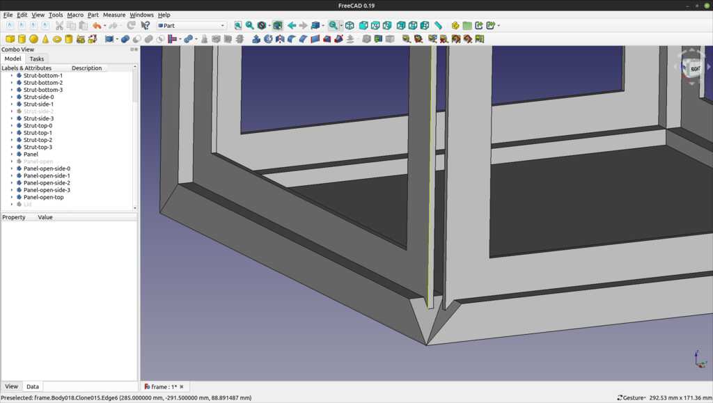 FreeCAD panel in strut