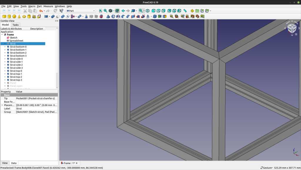 FreeCAD struts