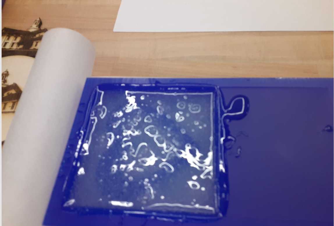 picture of mold liquid in cast