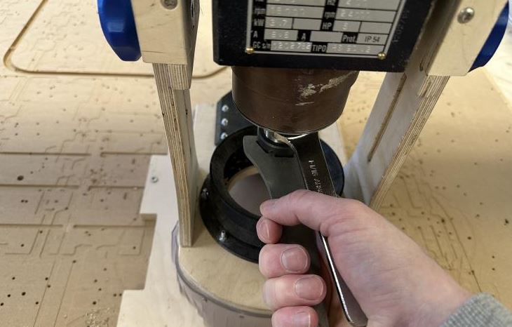 ShopBot changing bits