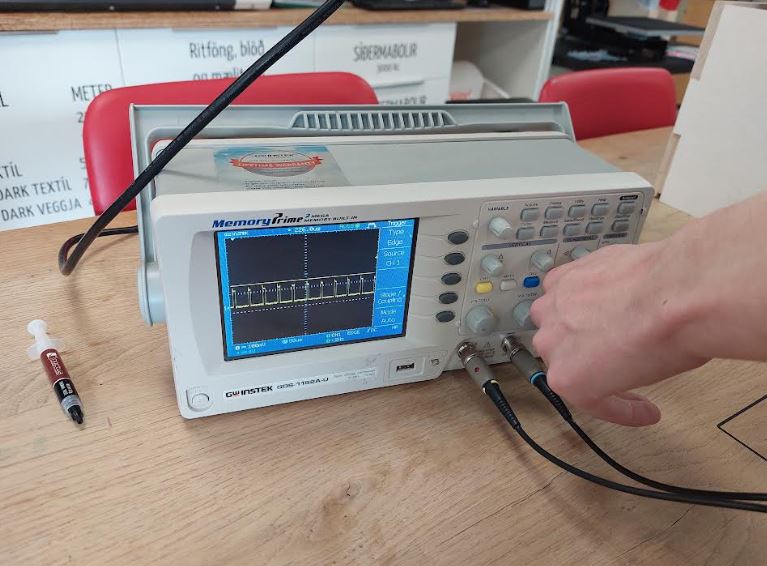 Oscilloscope 4