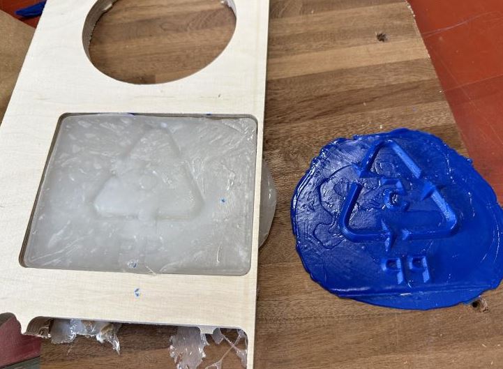 Blue plastic did not stick