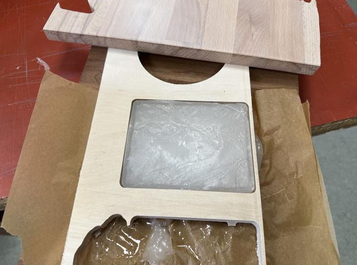 Opening the mold