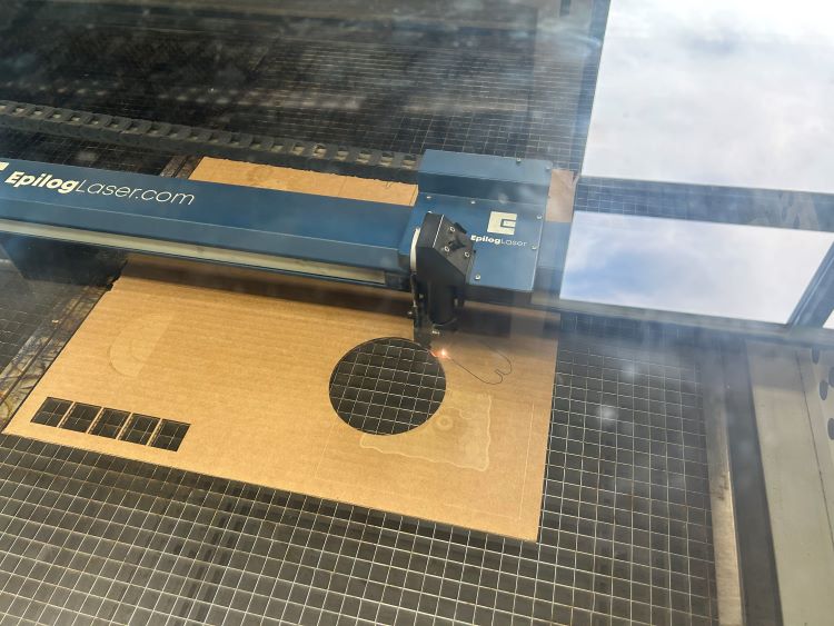 Laser Cutter Cutting