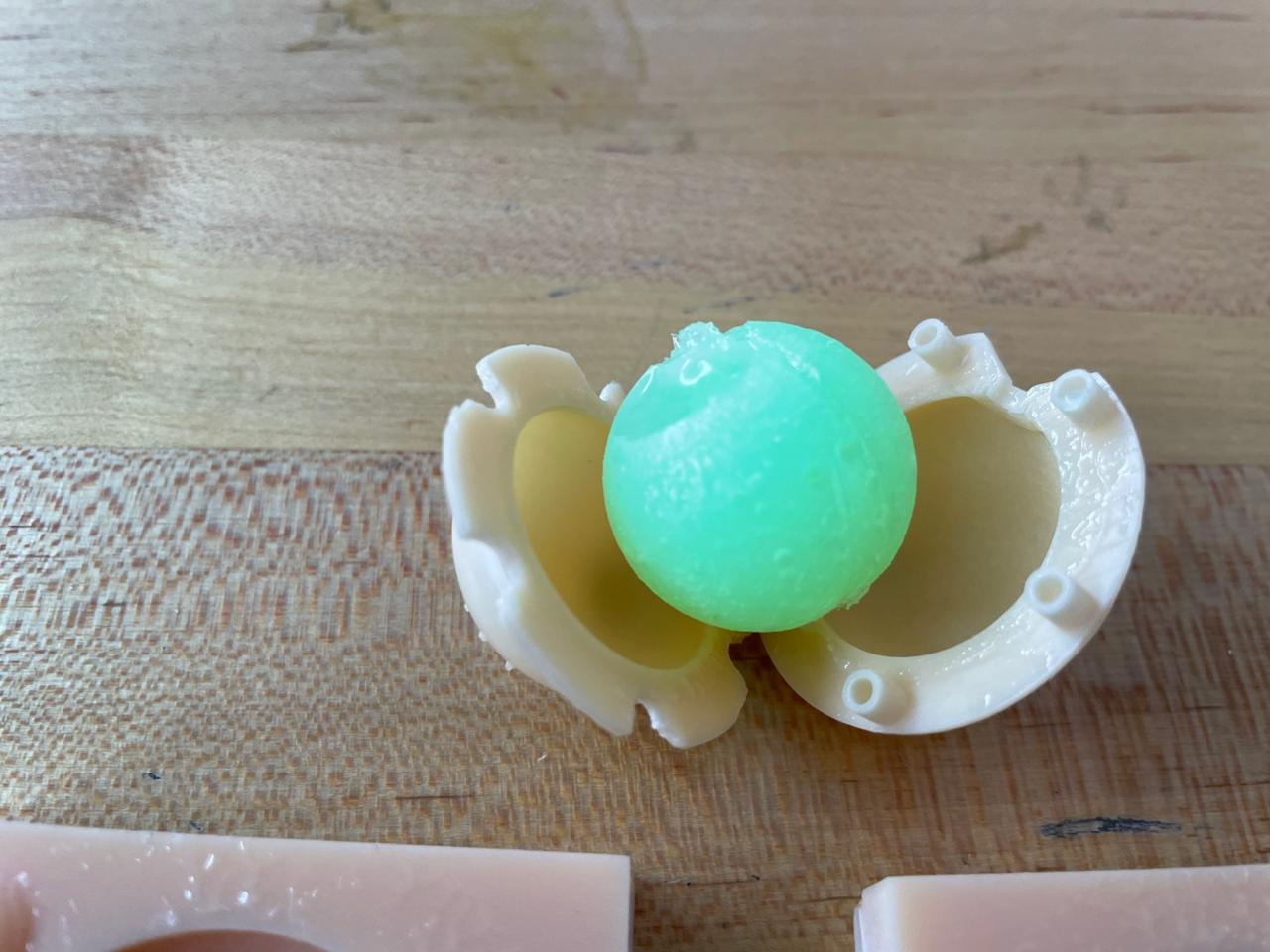 Final cast Pokéball using snap-fit mold2
