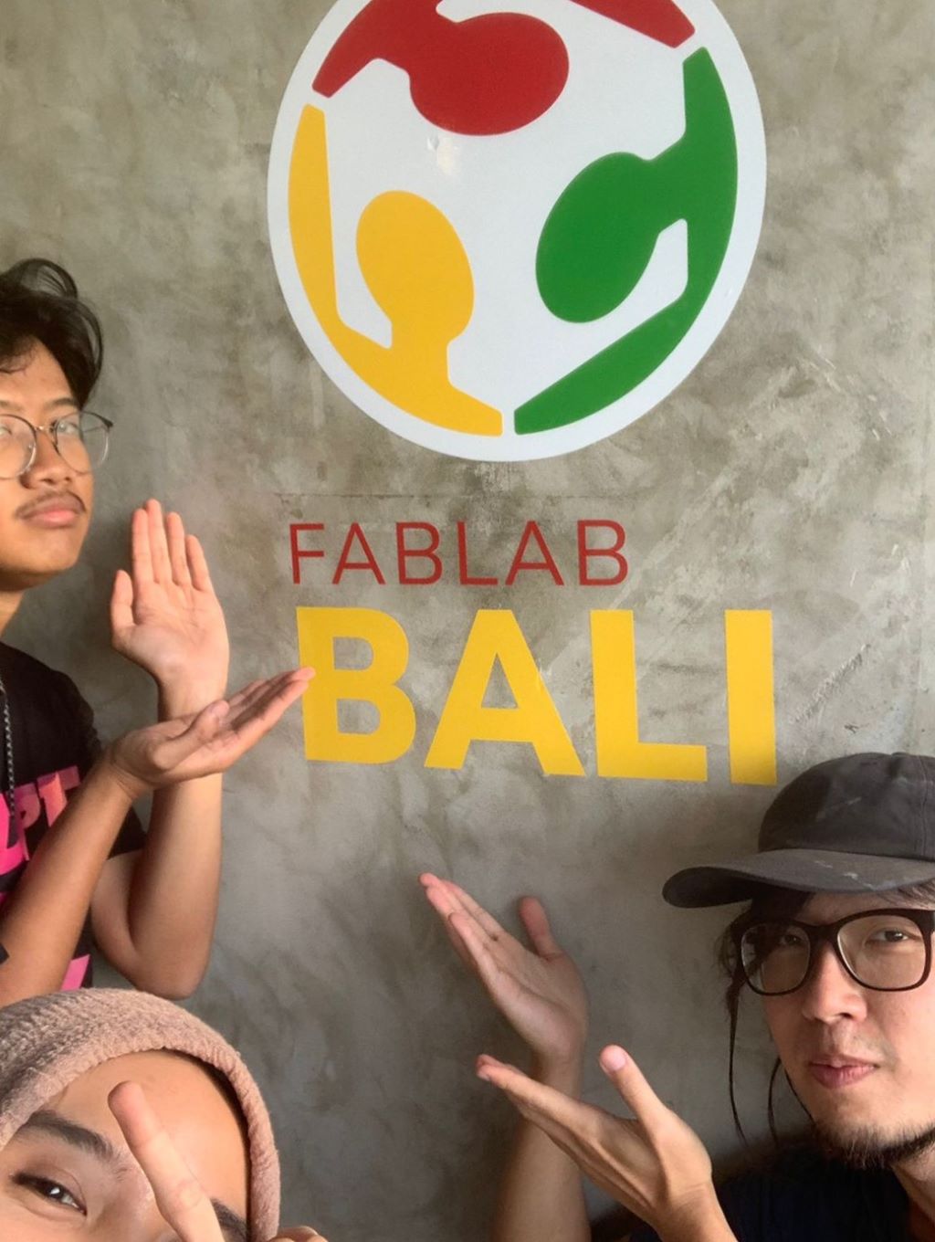 Fab Lab Bali vinyl signage