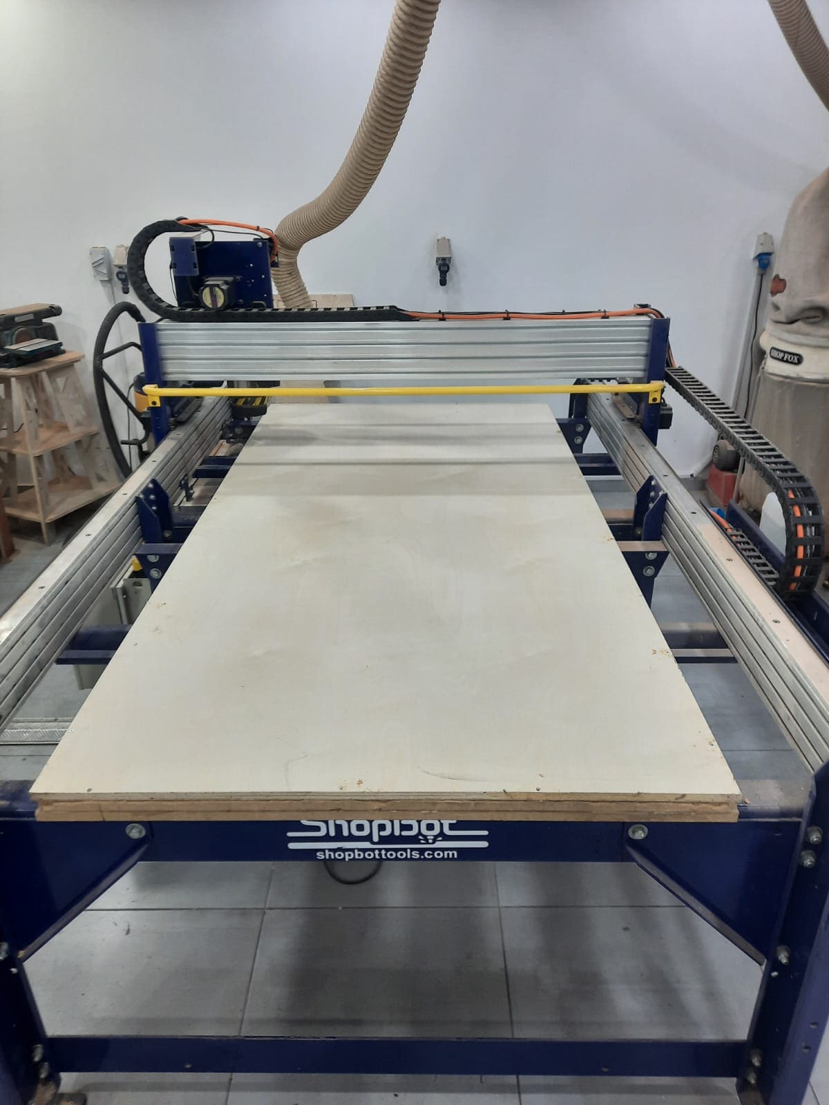 A picture of your large format router machine