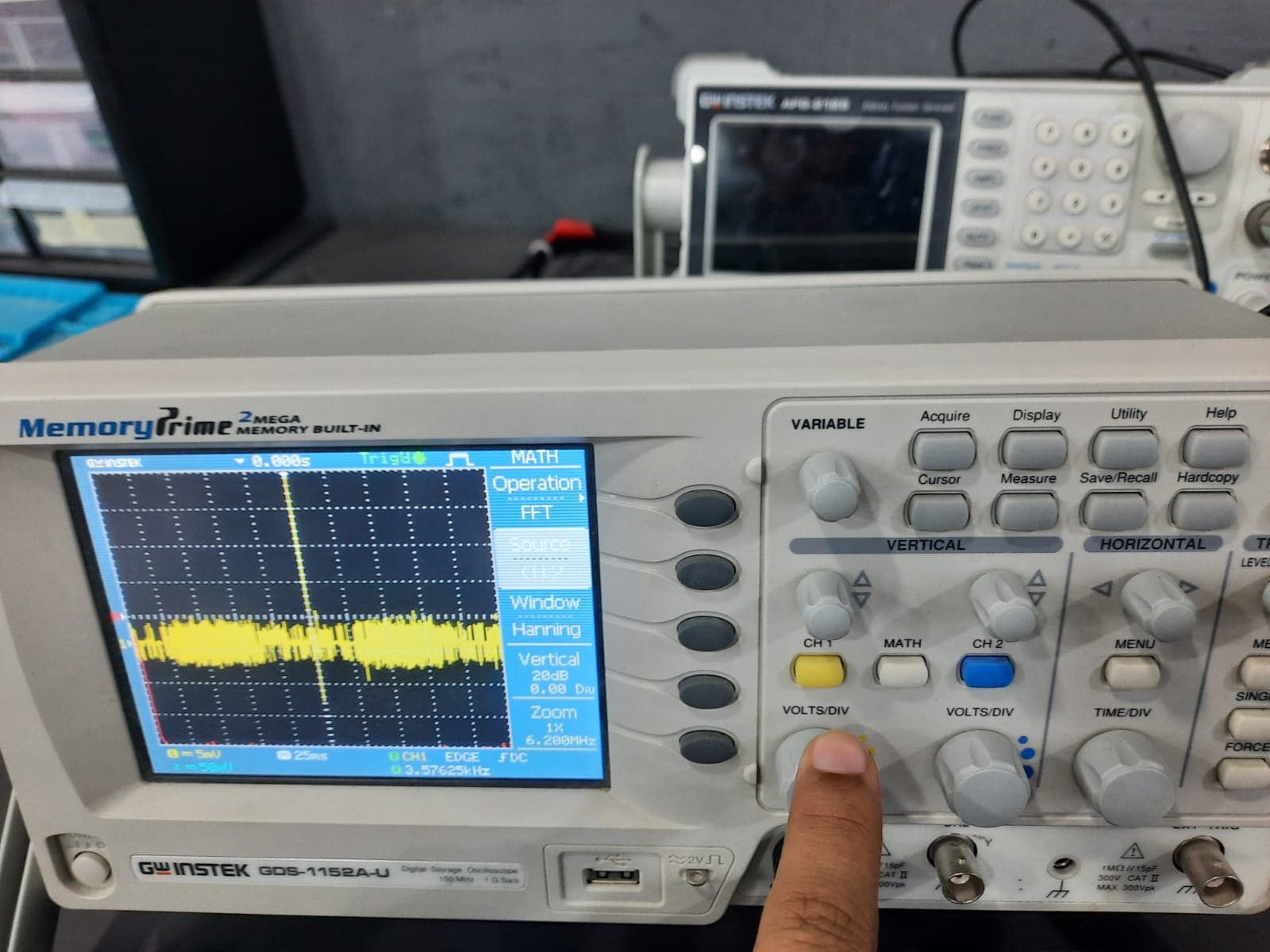 Sensor voltage reading