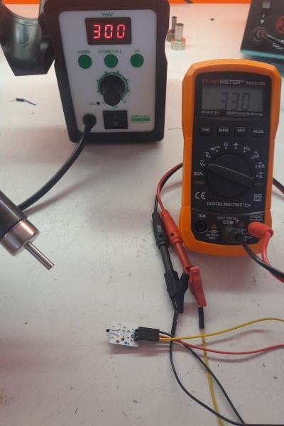 Voltmeter signal picture