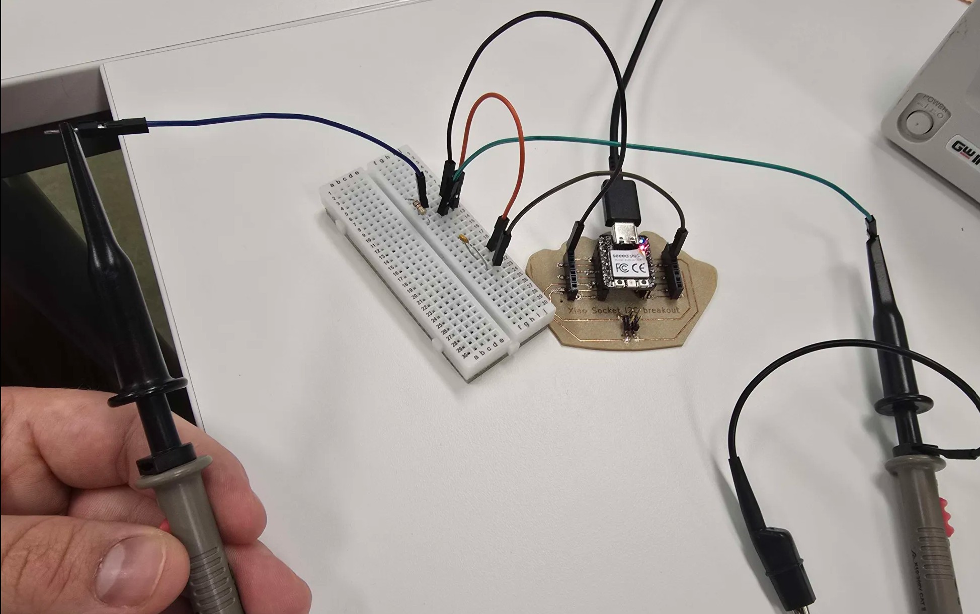 BoardWithProbe