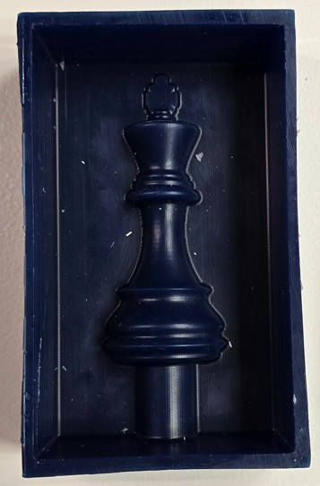 King Cast in Blue