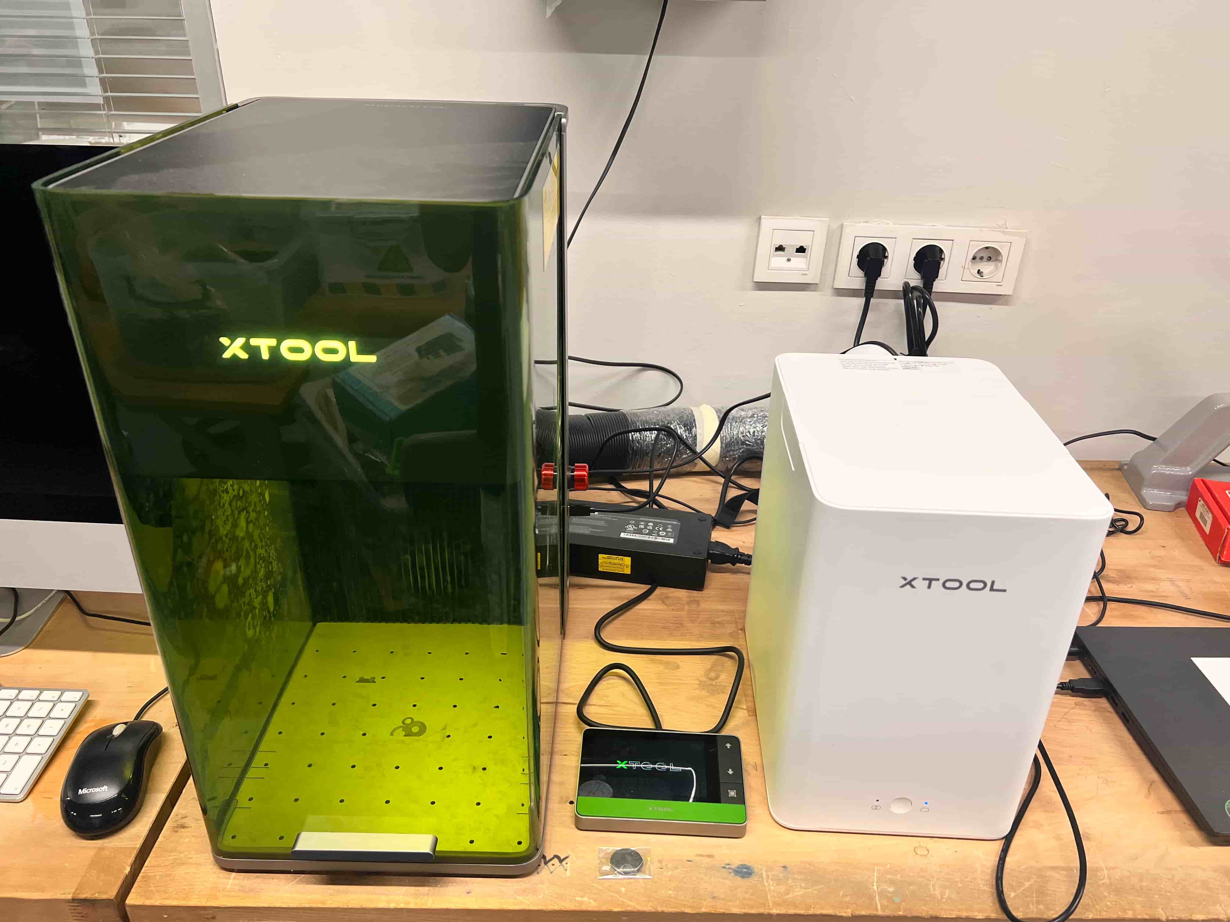 xTool F1 Ultra machine setup