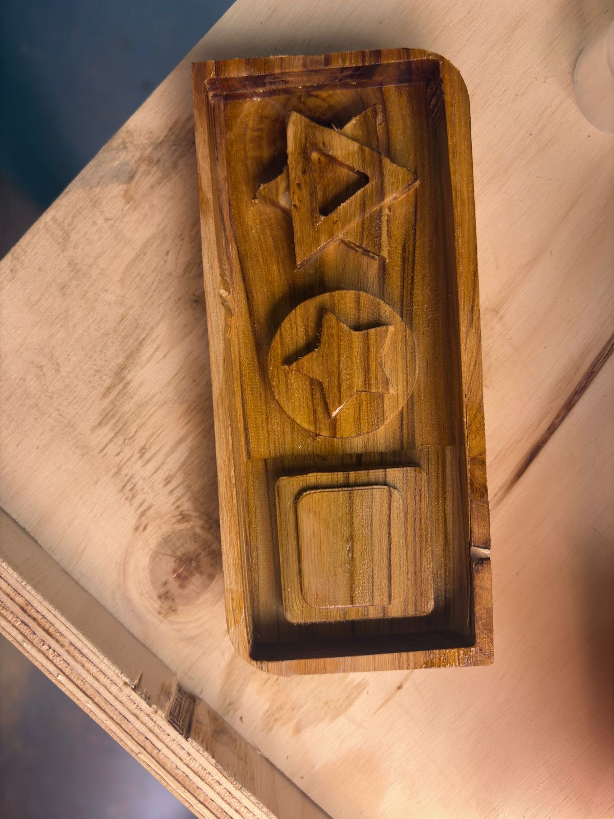 Varnished wooden mold
