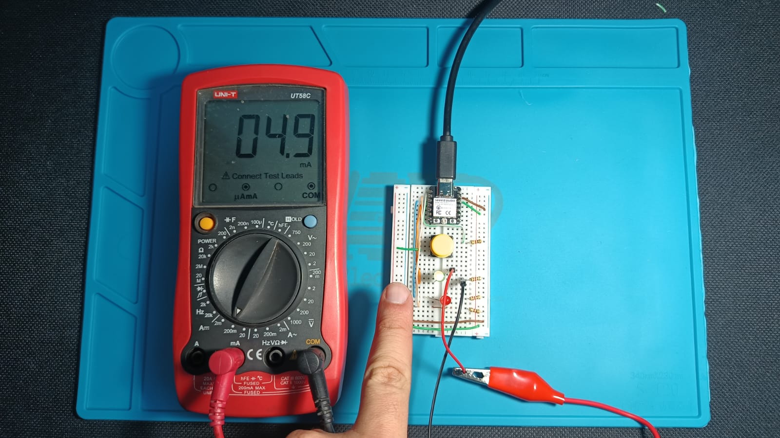 Current measurement with multimeter