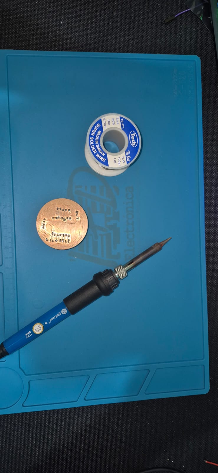 Soldering process with tools and PCB