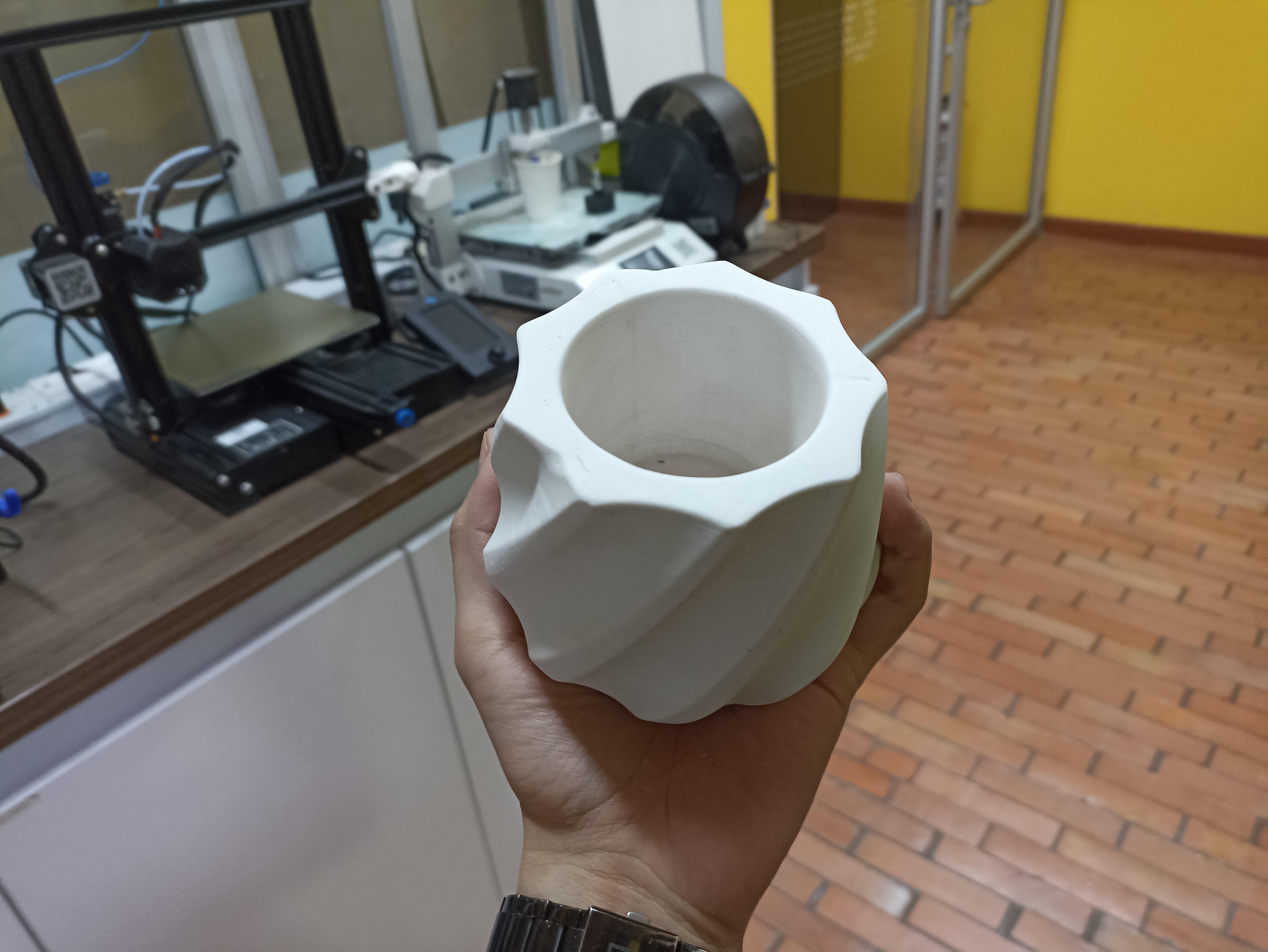 Final polished planter