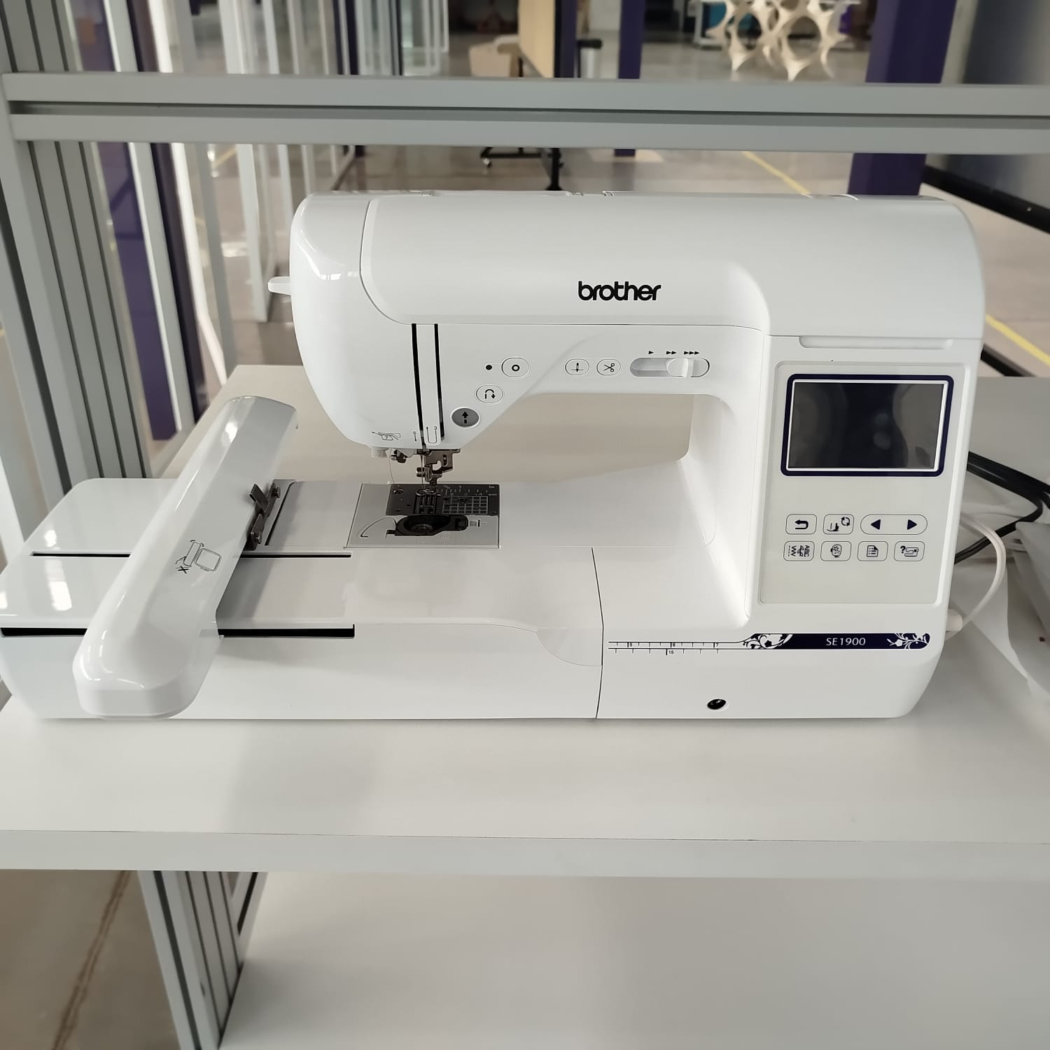 Brother SE1900 embroidery machine