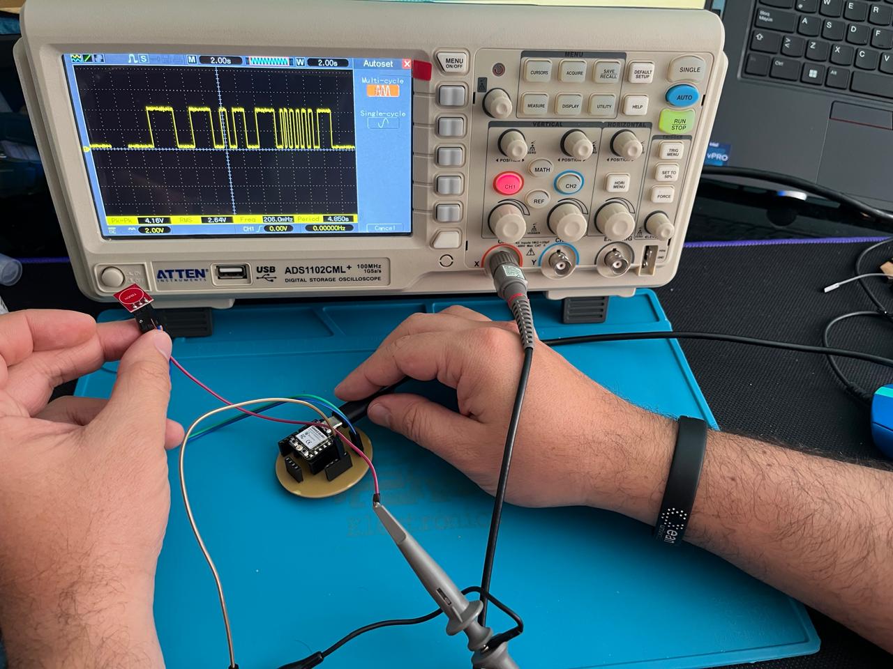 Capacitive touch sensor digital signal