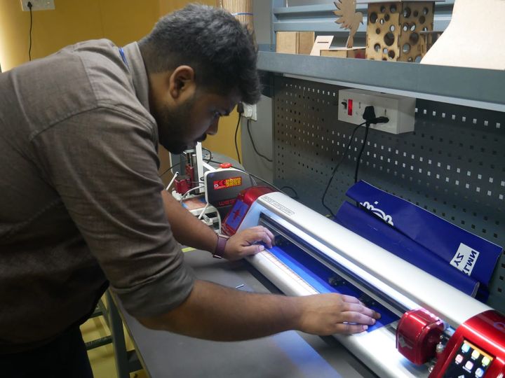 Vinyl Cutter Image 4