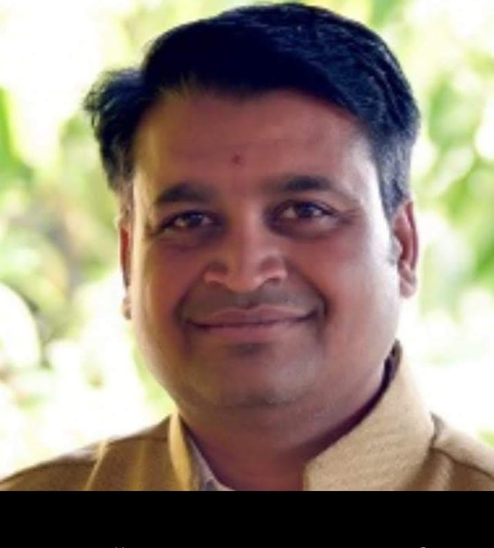 Photo of Dr. Shantanu Kadam