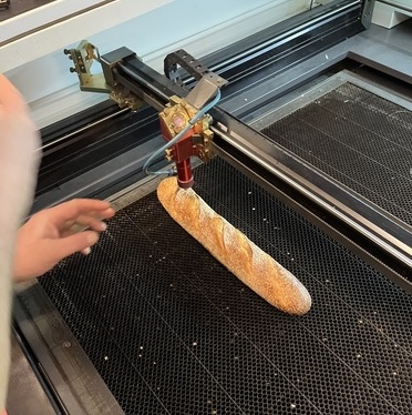 Cutting the bread