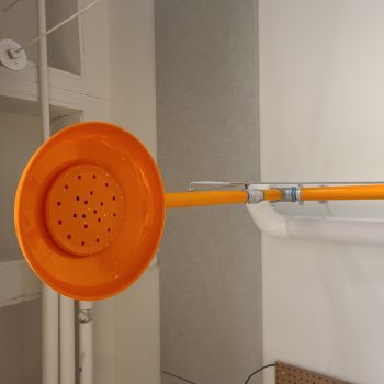 picture of shower station
