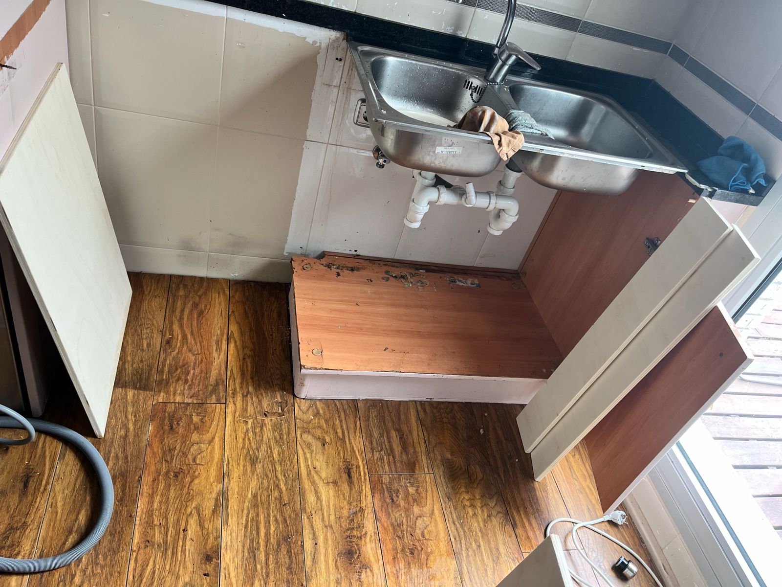 Initial Cabinet Condition