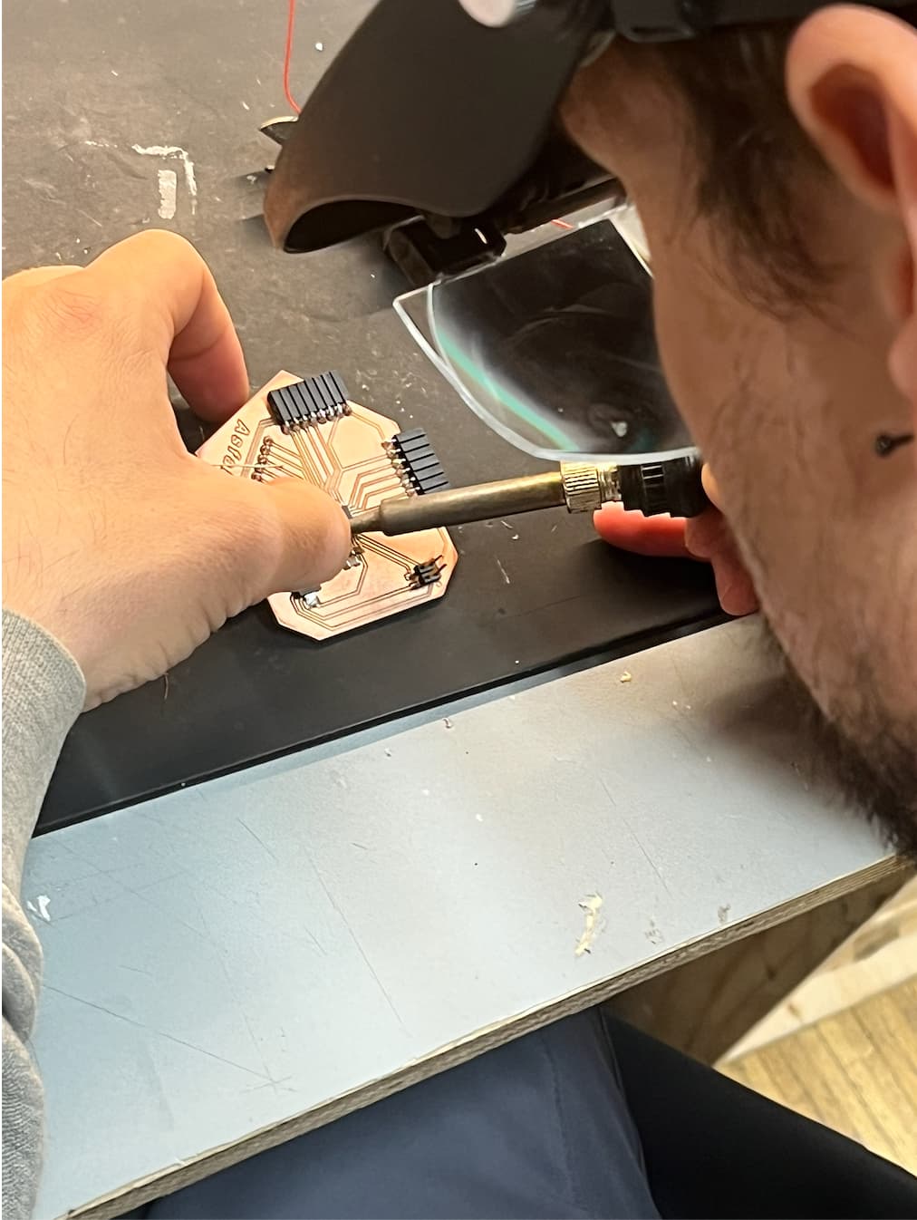 Soldering wires USB traces