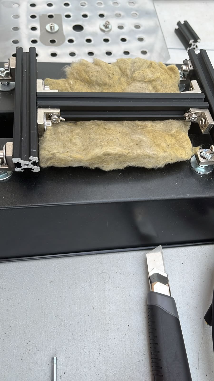 Loose rockwool insulation test