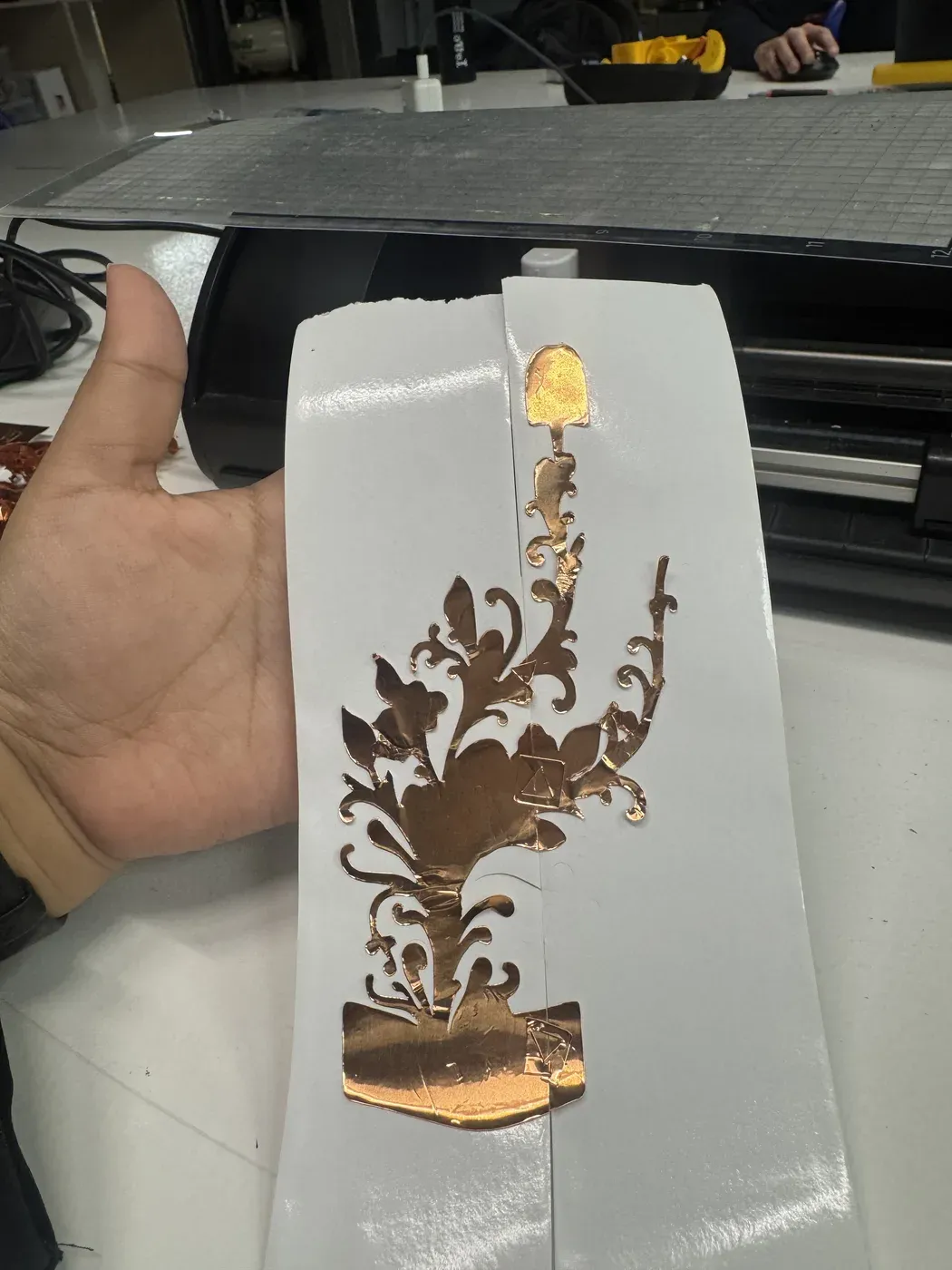Weeded copper design