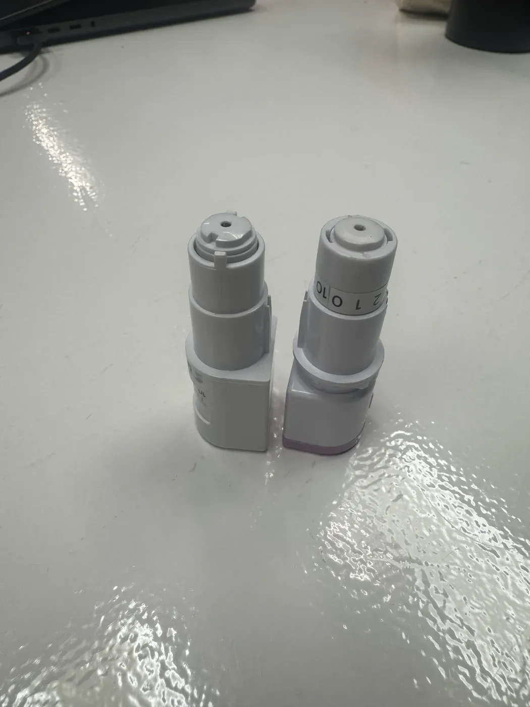 Vinyl cutter blade holders