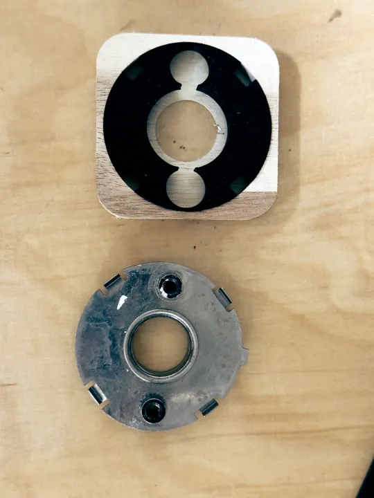 Door cap fixtures