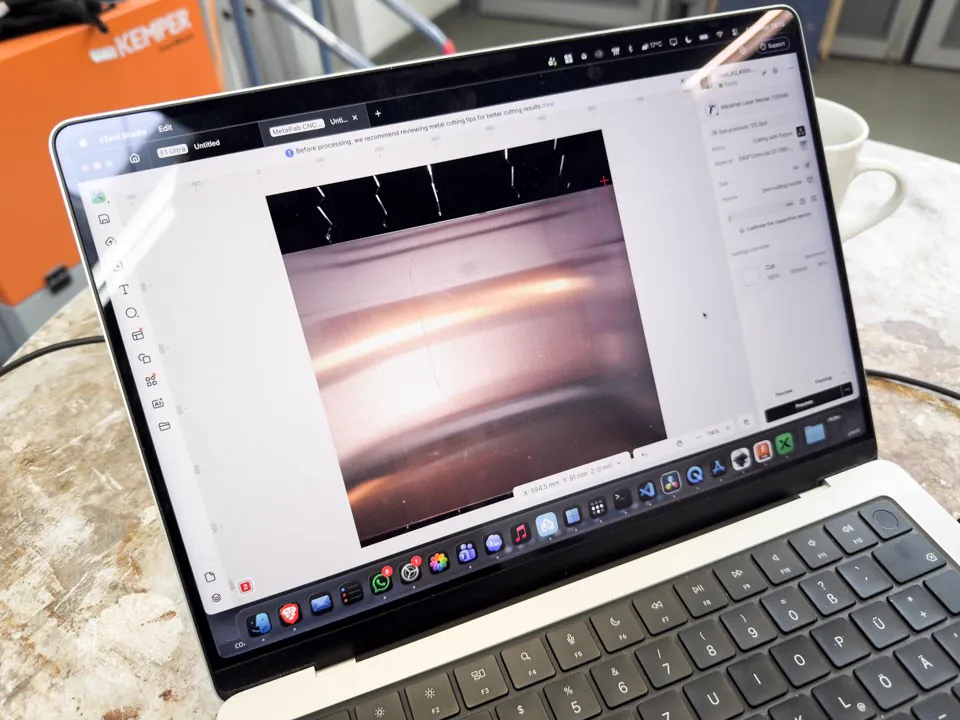 Camera-based placement preview in xTool Studio