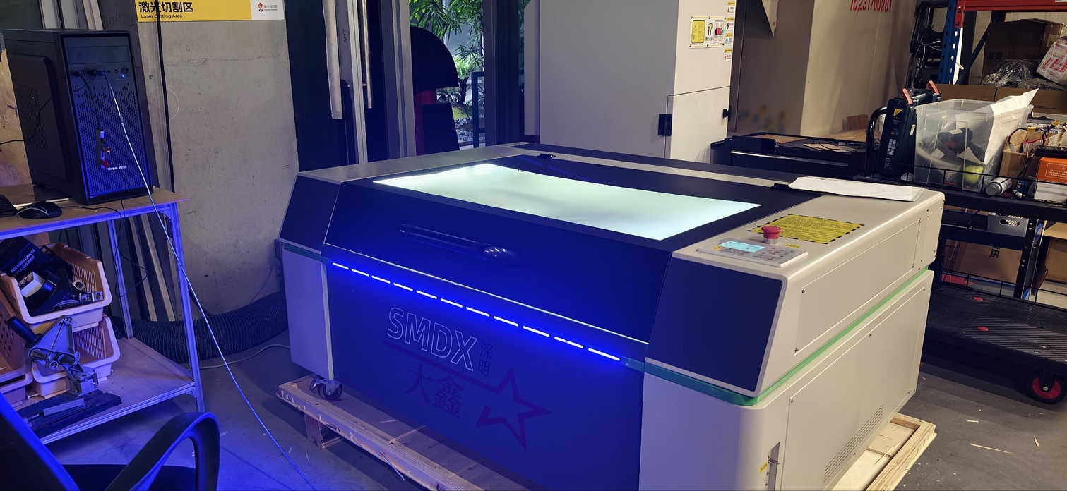 SMDX laser cutter at Chaihuo