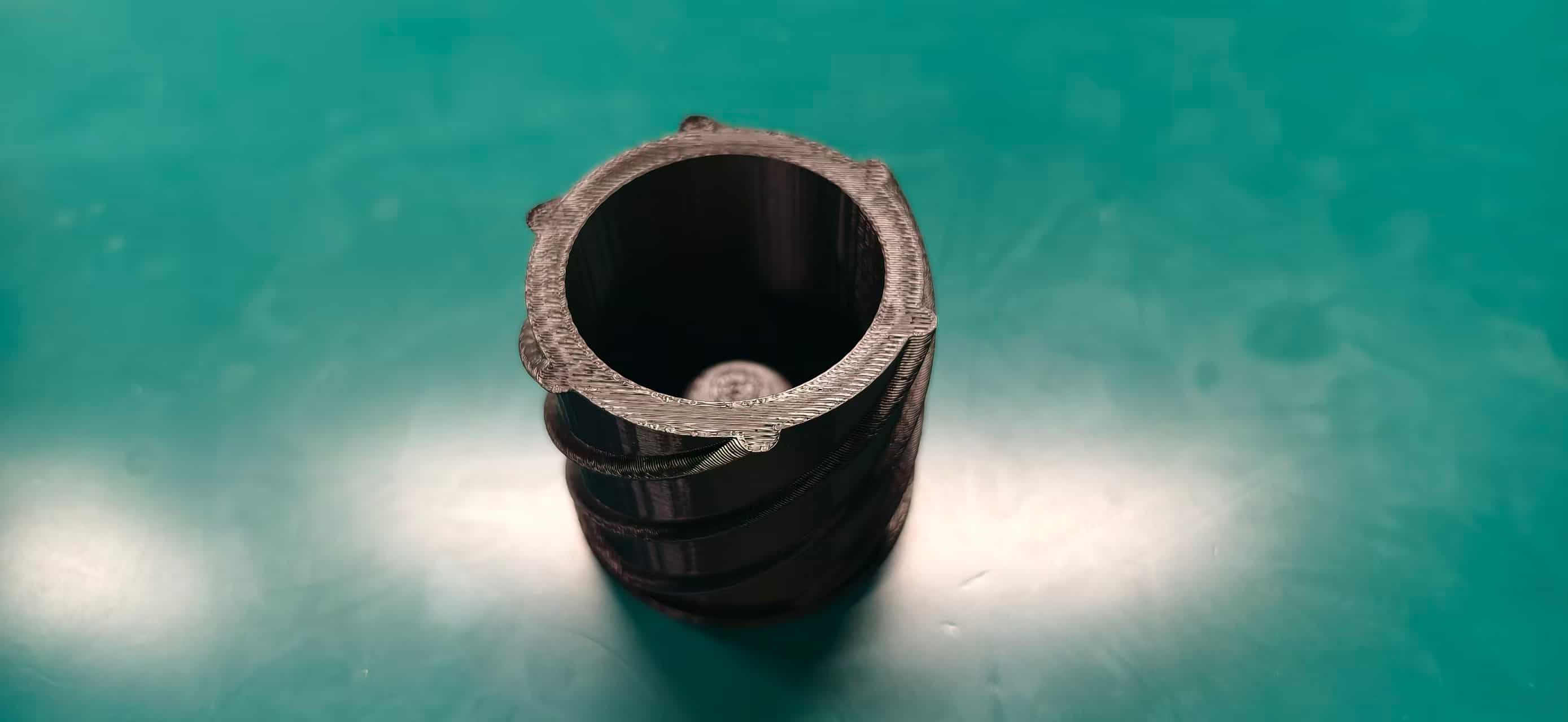 Thread Pen Holder - close-up of printed thread detail