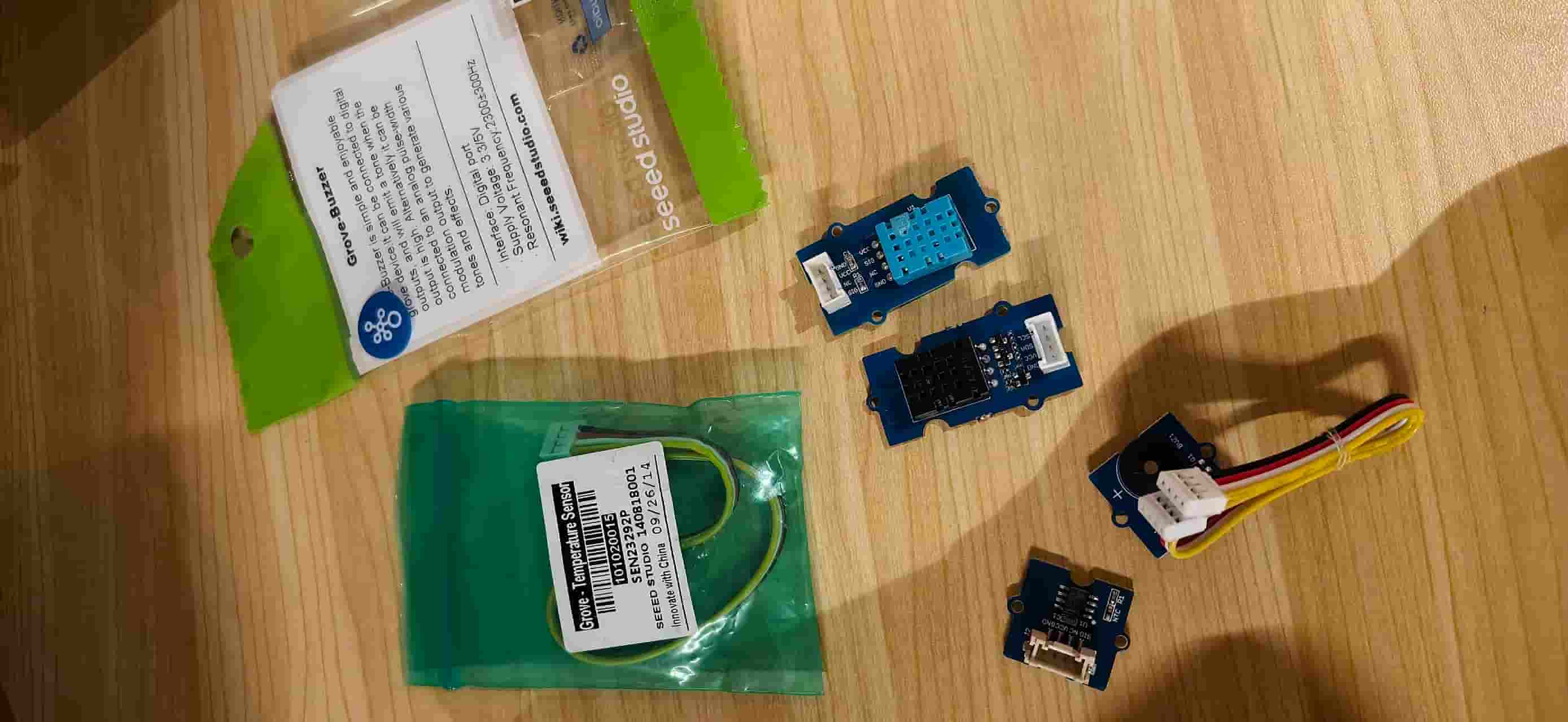 Grove DHT11 and related Grove modules on the bench