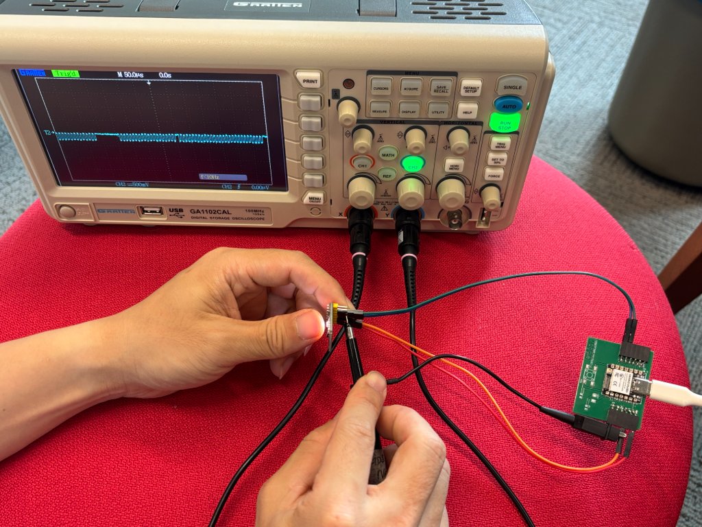 OWON EDS102CV — I²C SCL/SDA signal capture on TCS34725 sensor