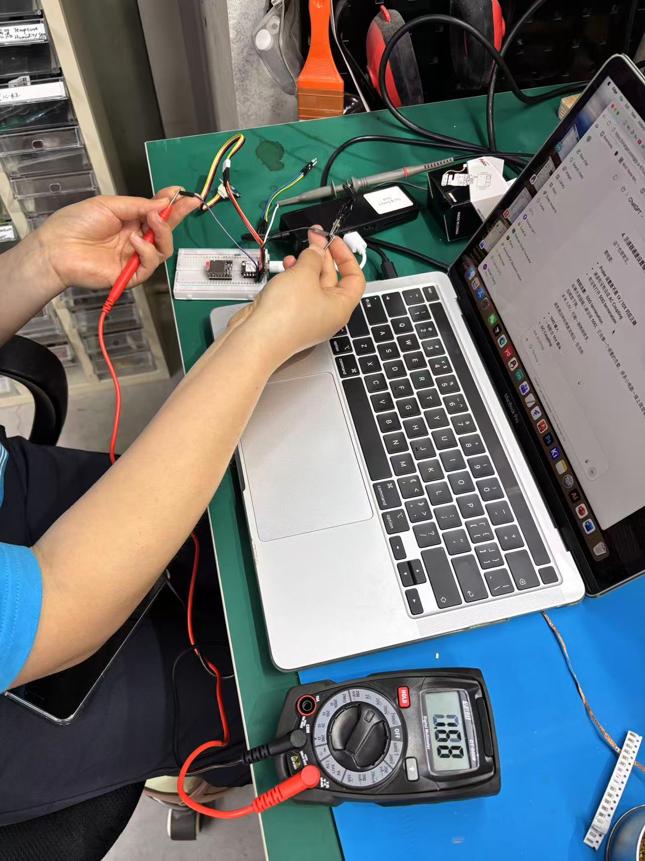 Bench measurement of temperature sensor with multimeter and scope probe