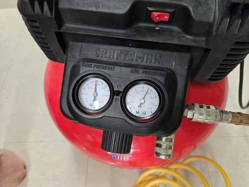 Craftsman compressor showing tank pressure and regulated pressure gauges