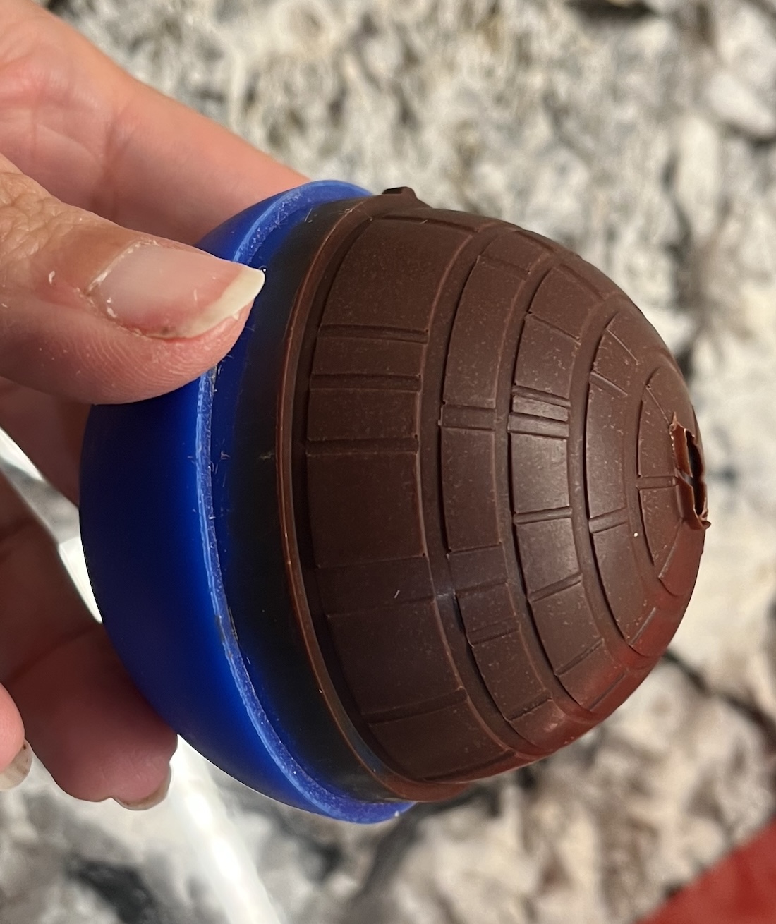 Unmolding chocolate 1