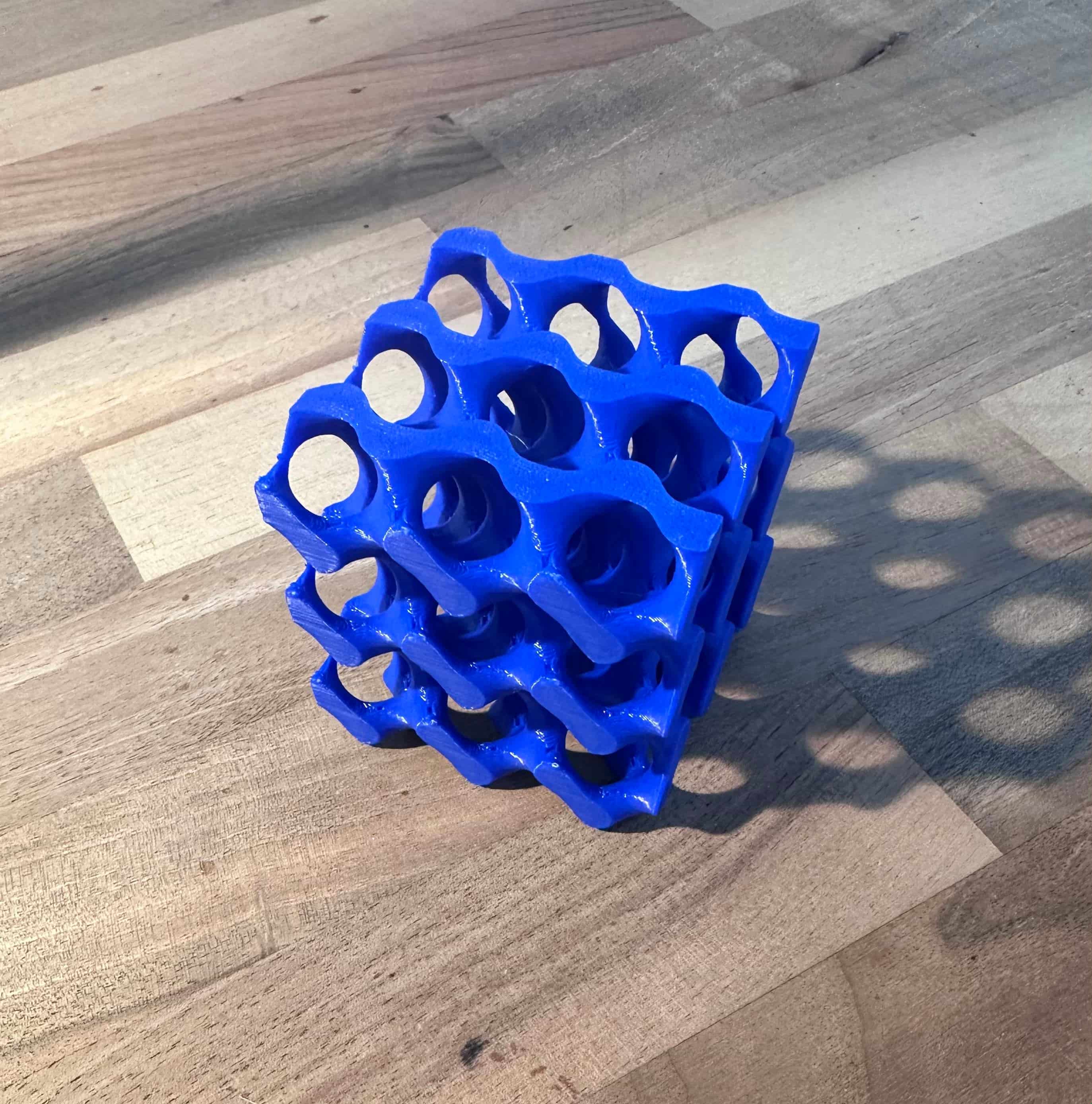3D printed gyroid lattice structure